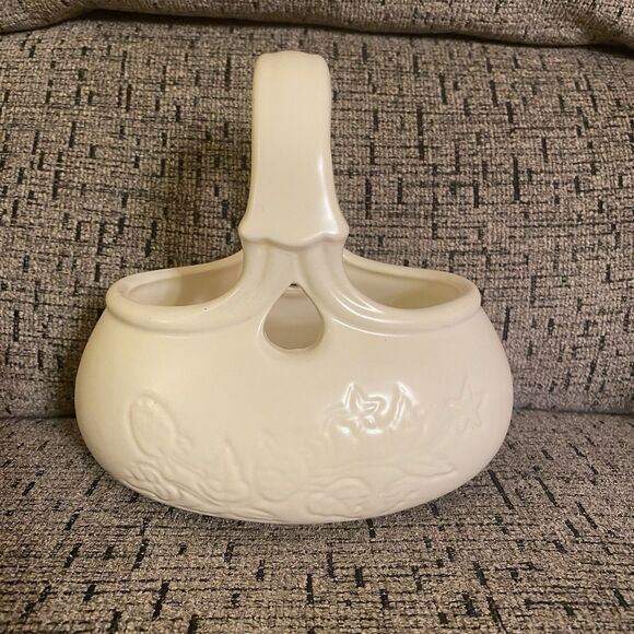 Rare Vintage Hull Pottery Drip Strawberry Basket #F66 EXC Condition - Picture 3 of 10